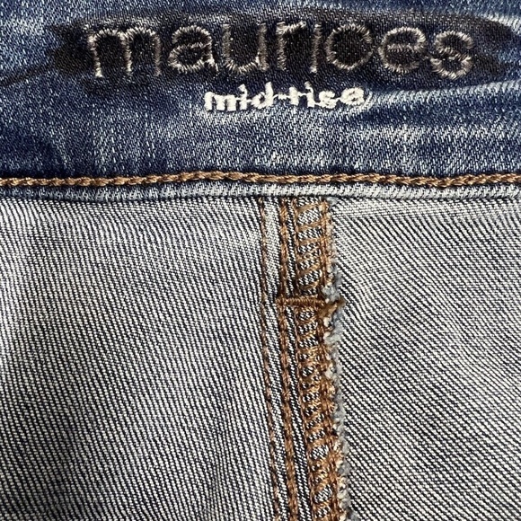 Maurices MidRise Jeans Straight Leg Light Wash 5 Pocket Blue Denim Plus Size 22W - Picture 7 of 13